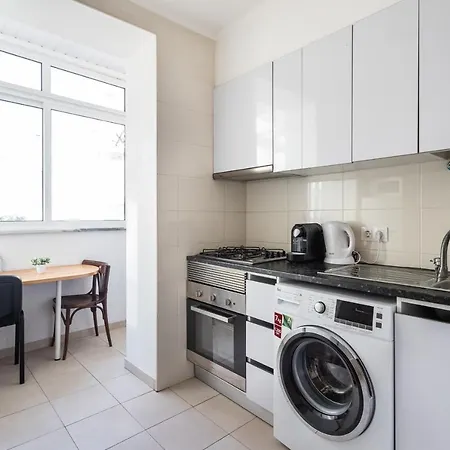 Sweet Family Apartment Lissabon